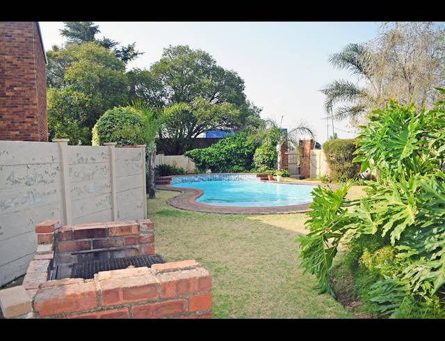 2 BEDROOM APARTMENT FOR SALE IN SAVOY ESTATE